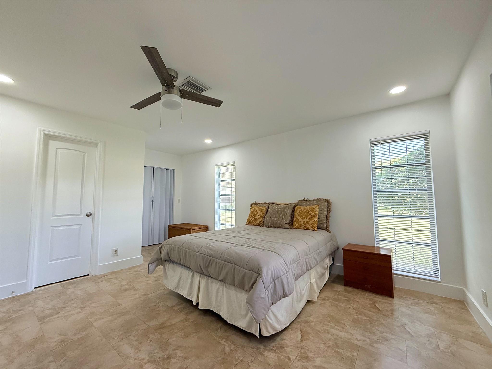 Bridgeview Condo - Residential Lease