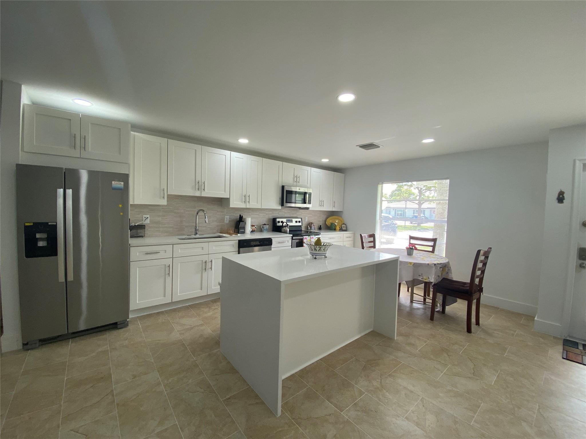 Bridgeview Condo - Residential Lease