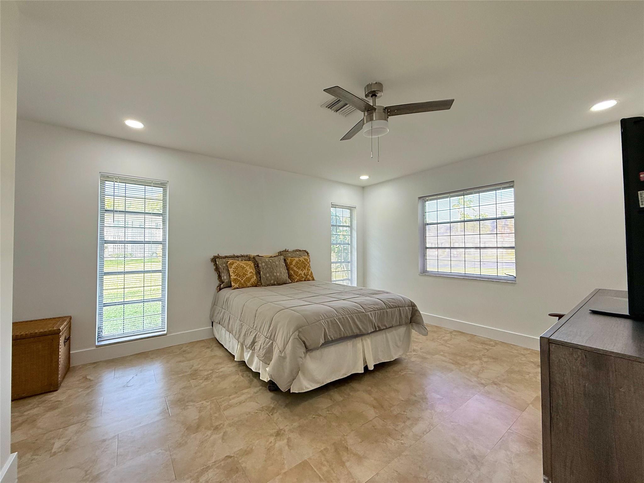 Bridgeview Condo - Residential Lease