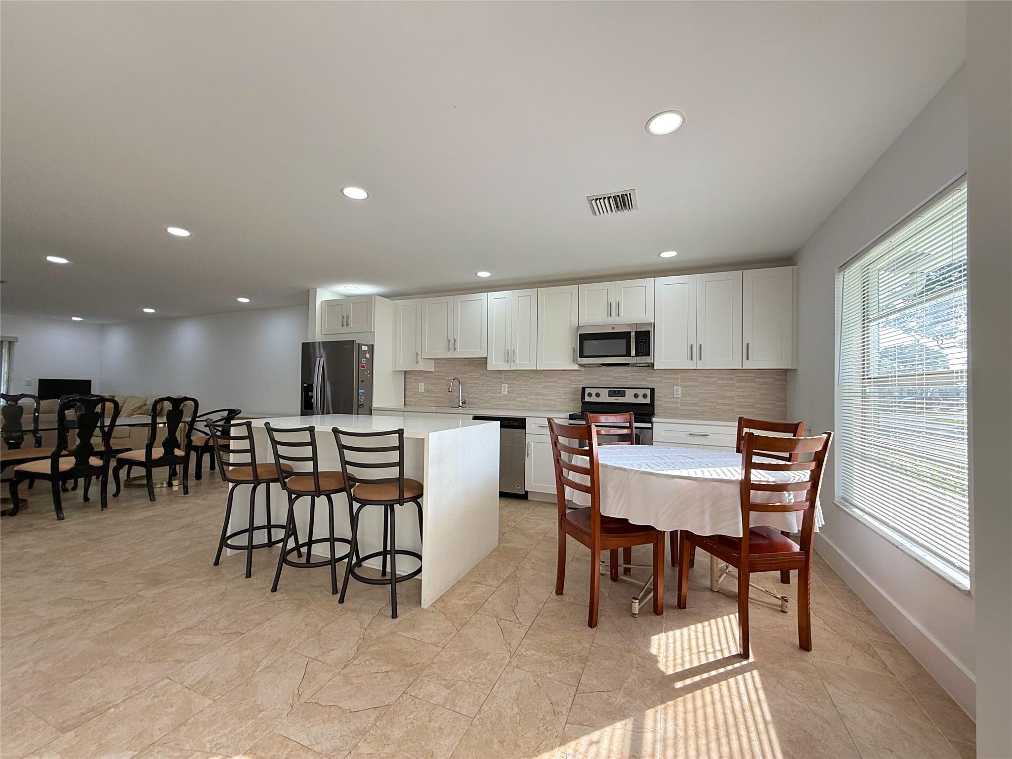 Bridgeview Condo - Residential Lease