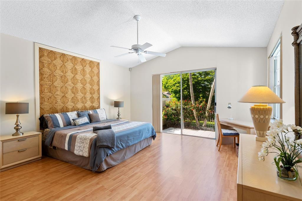 SOUTHAMPTON - Residential Lease