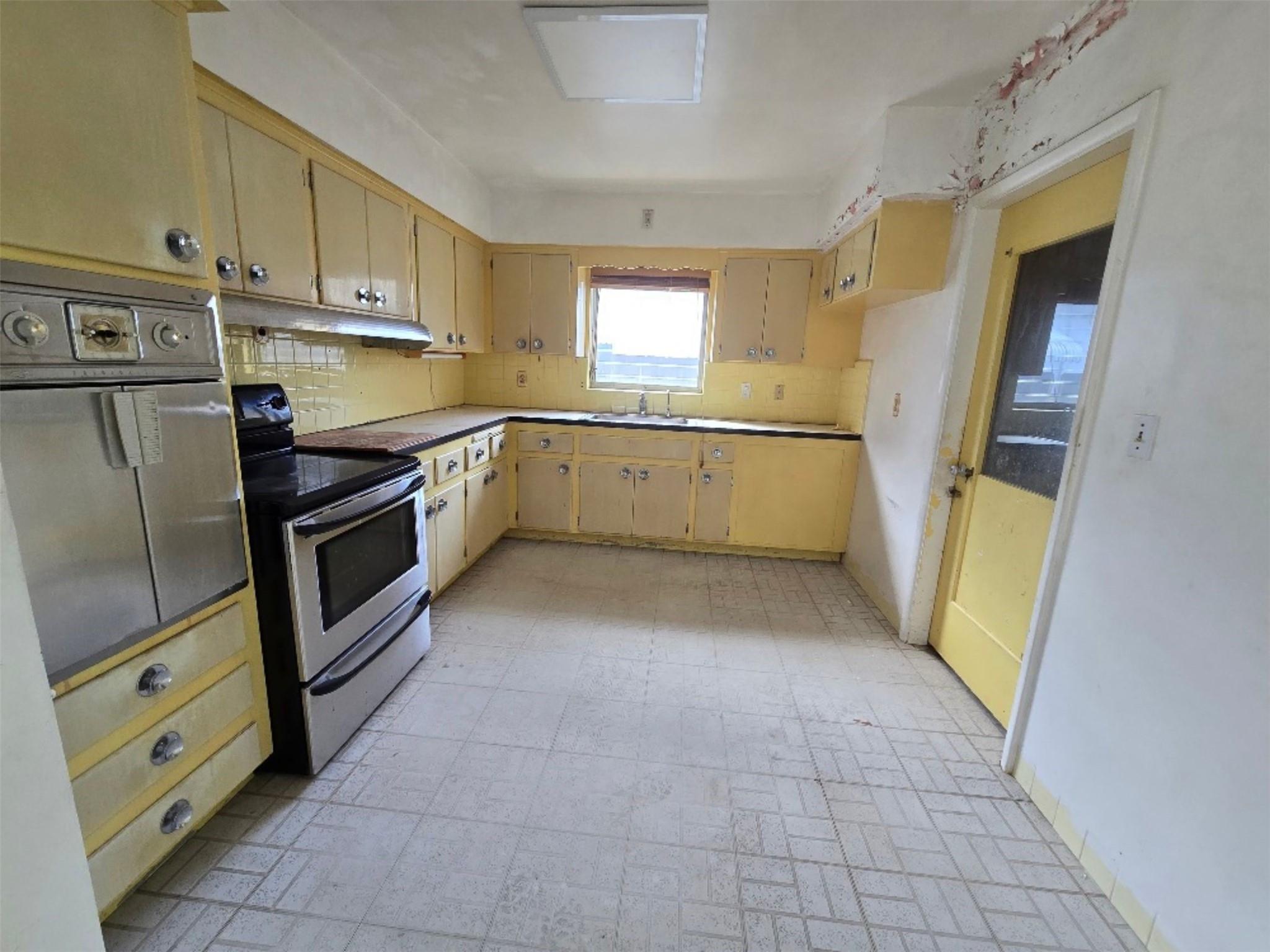 Hollywood Terrace 3-12 B - Residential