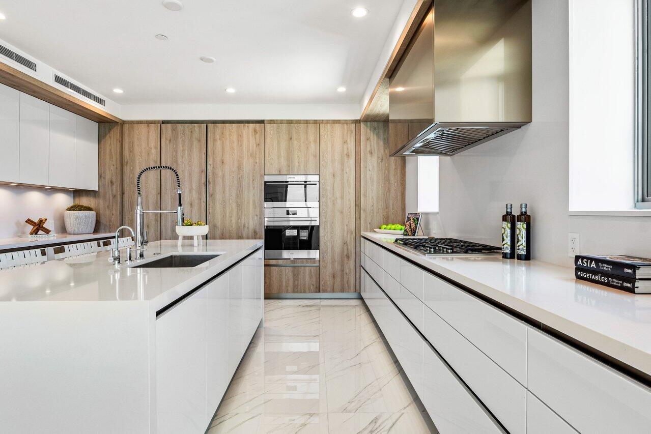 ROYAL PALM RESIDENCES CON - Residential