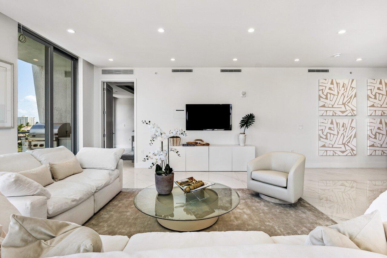 ROYAL PALM RESIDENCES CON - Residential