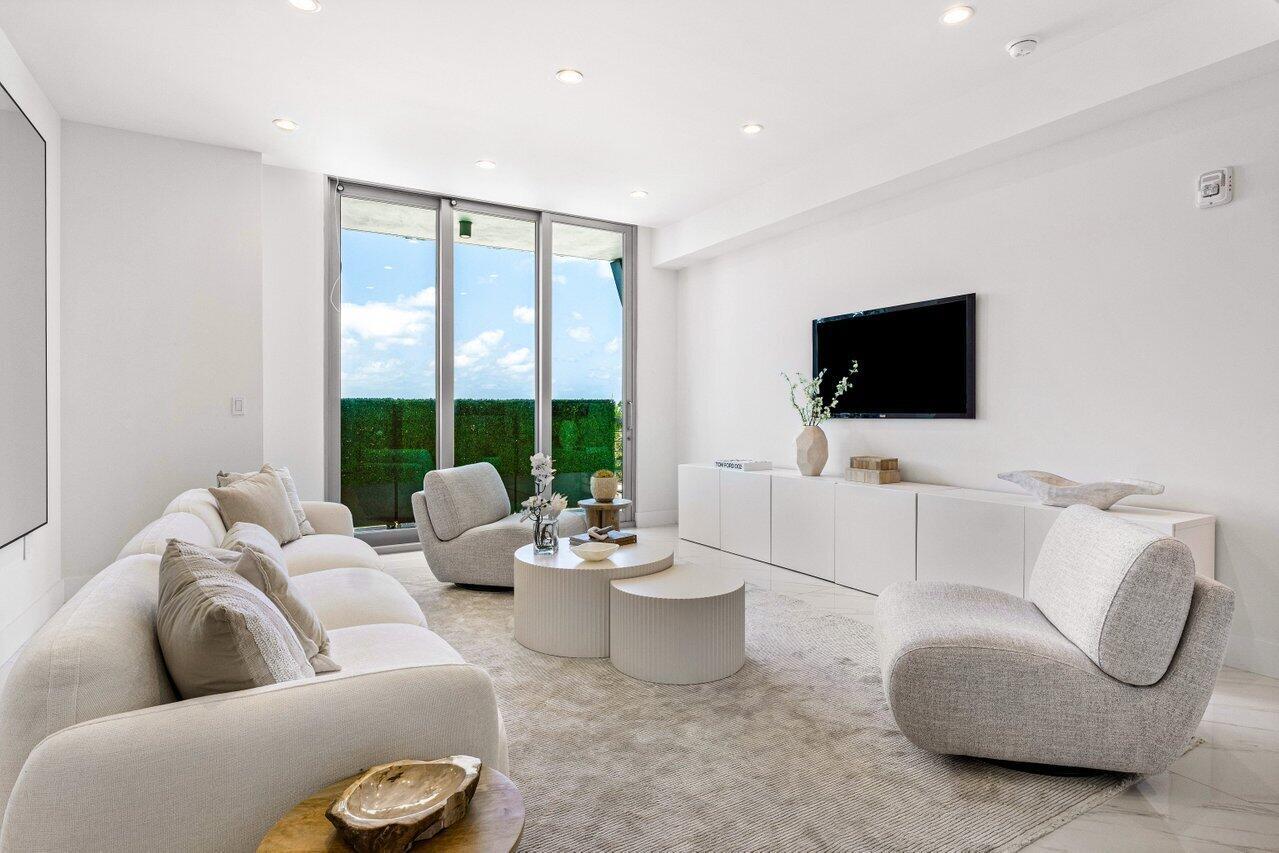 ROYAL PALM RESIDENCES CON - Residential