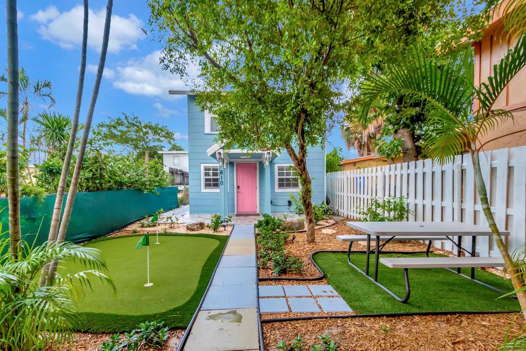 Photo of 610 N K Street, Lake Worth Beach, FL 33460 (MLS # R11082041)