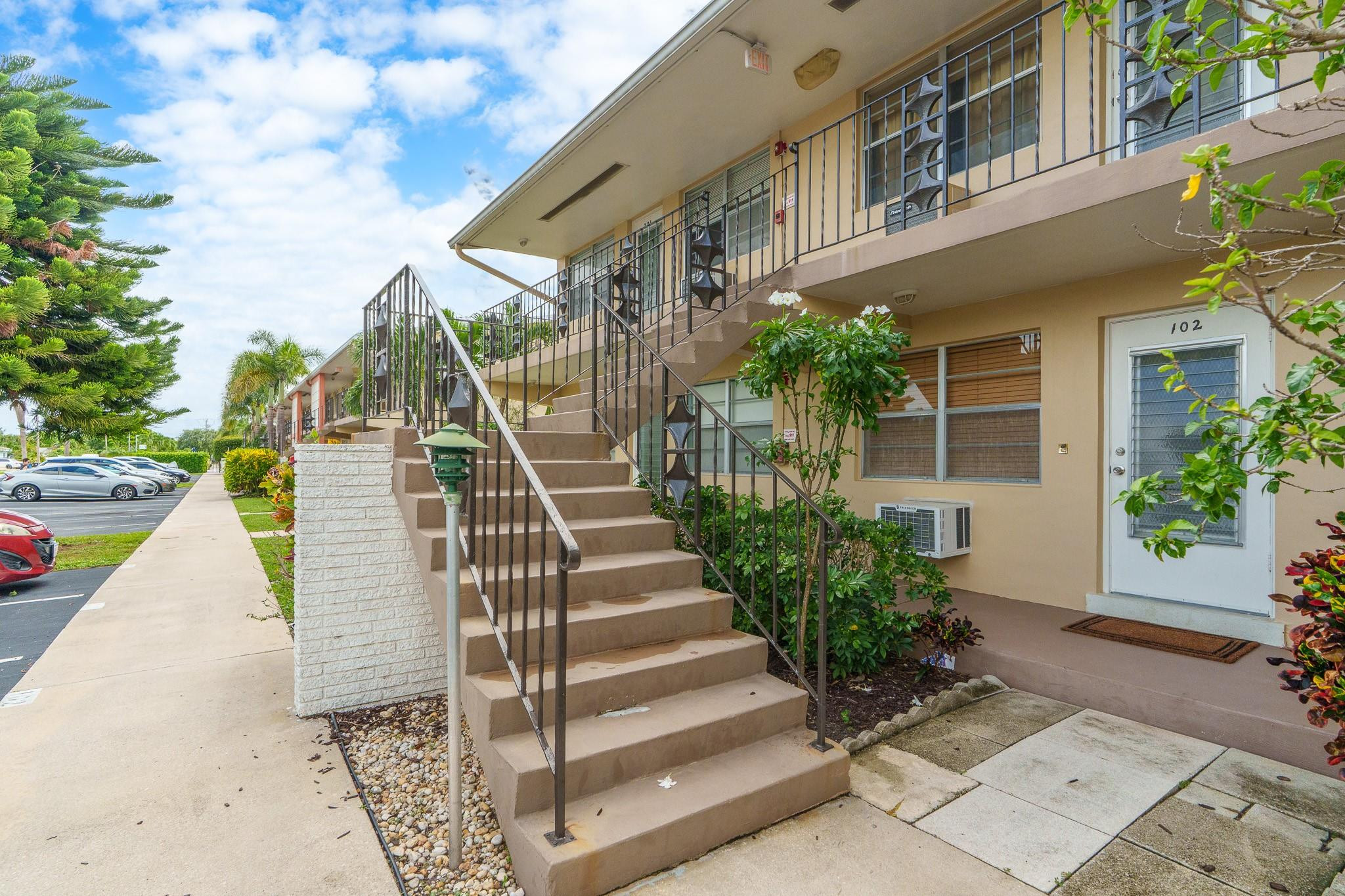 2106 NE 56th Court 204