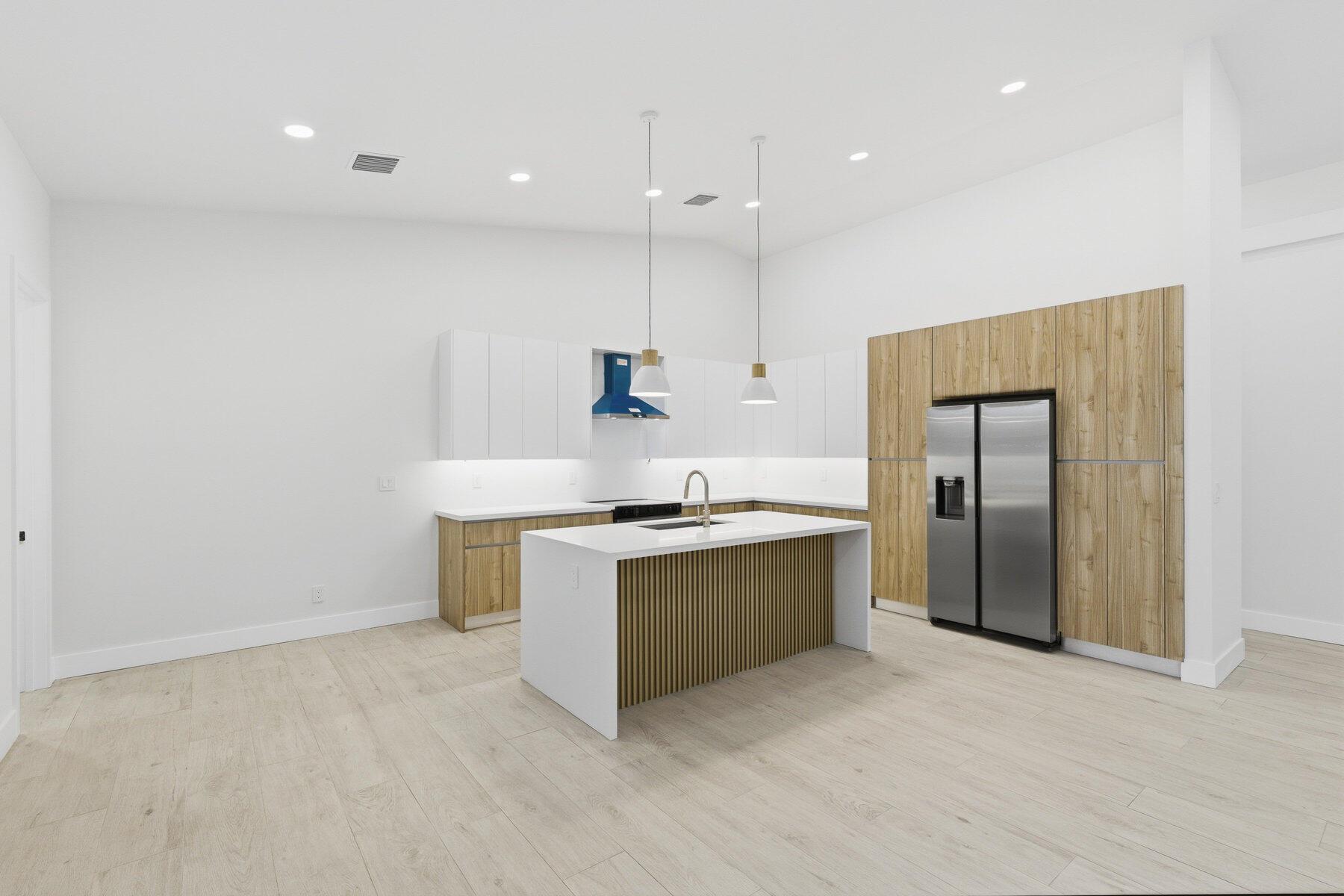 FLORAL PARK - Residential