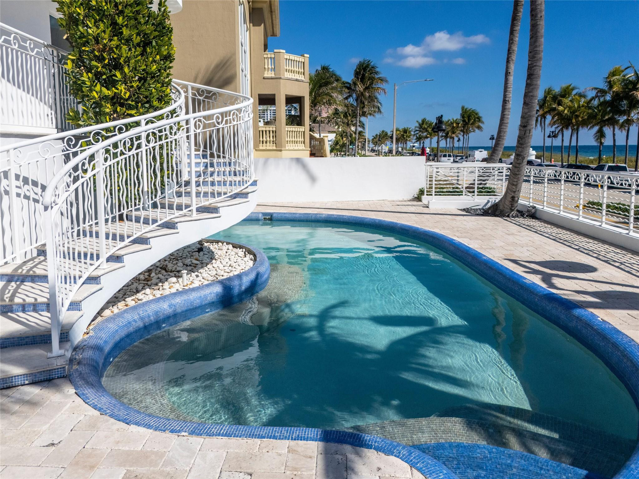 Las Olas By The Sea Ext 3 - Residential