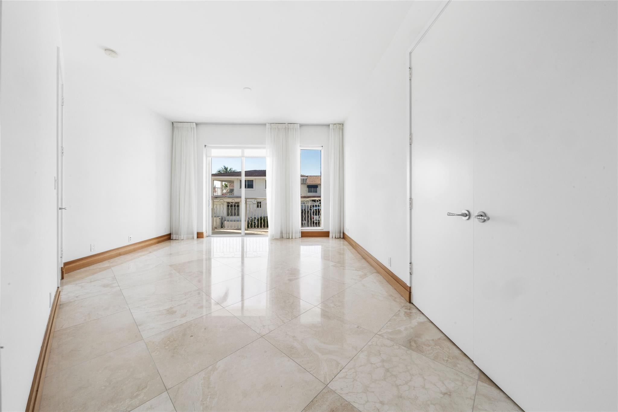 Las Olas By The Sea Ext 3 - Residential