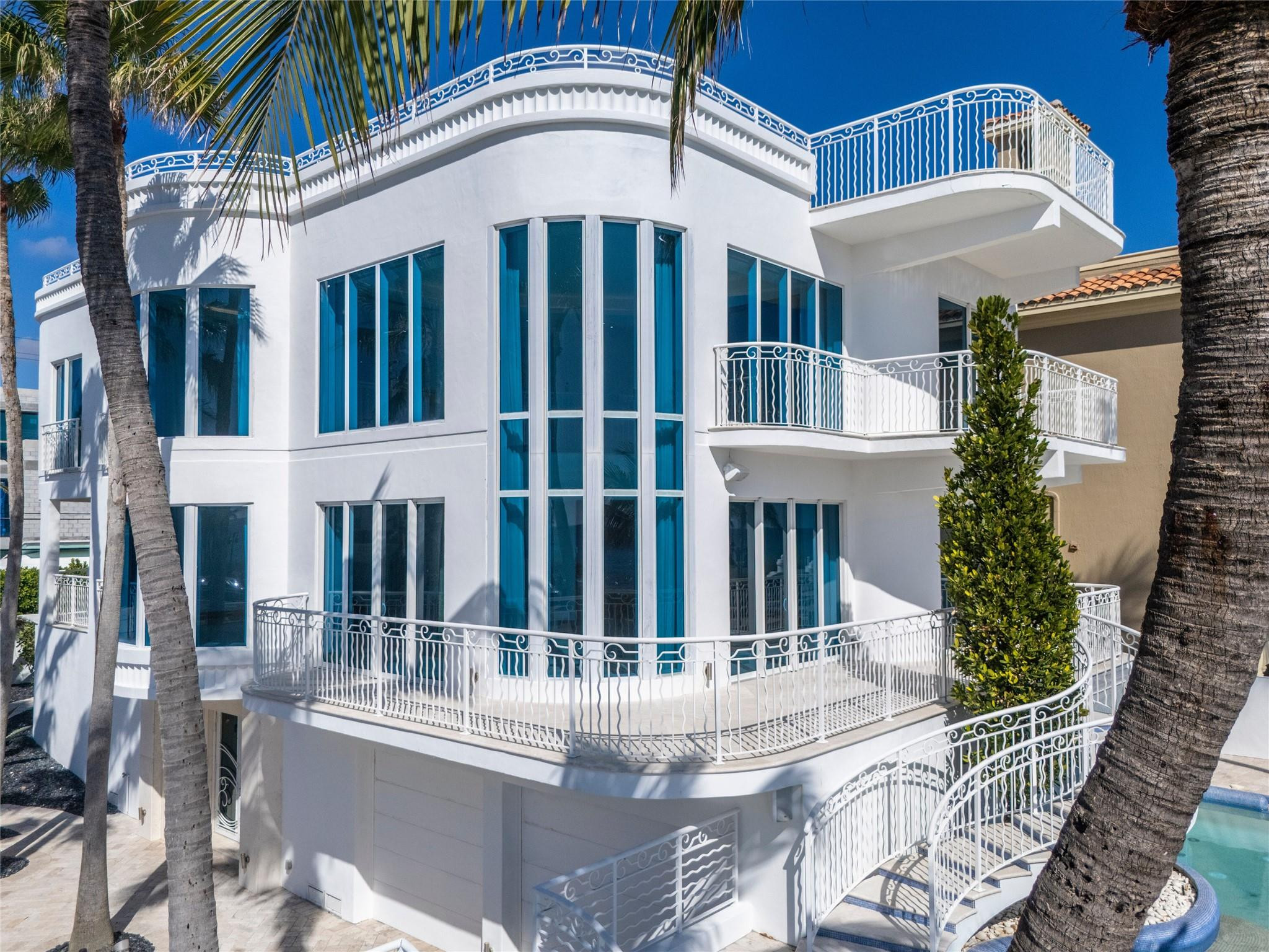 Las Olas By The Sea Ext 3 - Residential