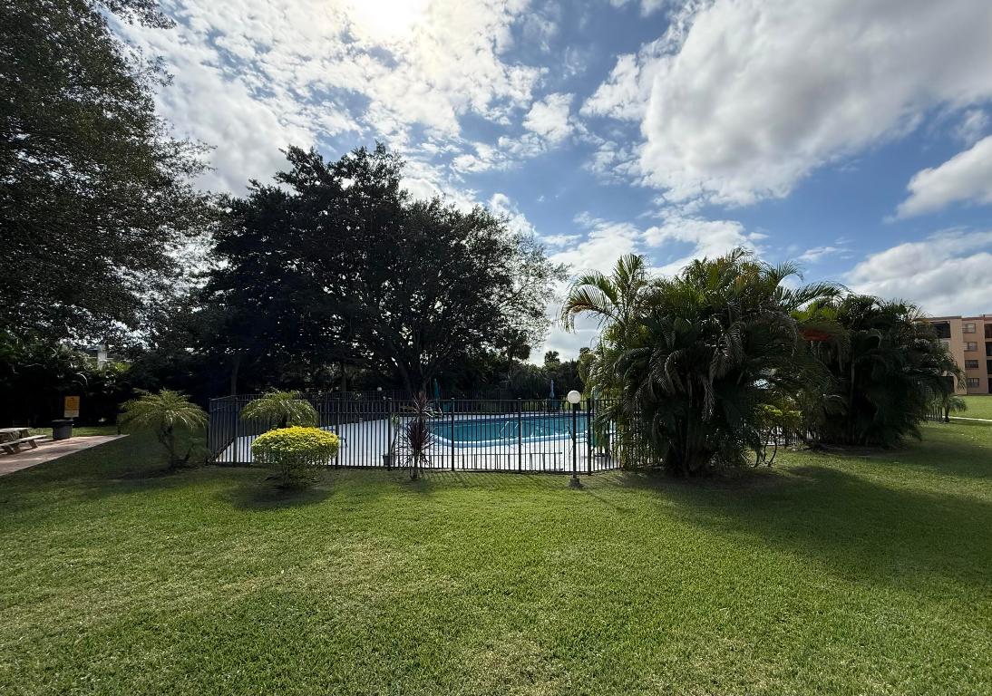 ISLE OF SANDALFOOT CONDO - Residential