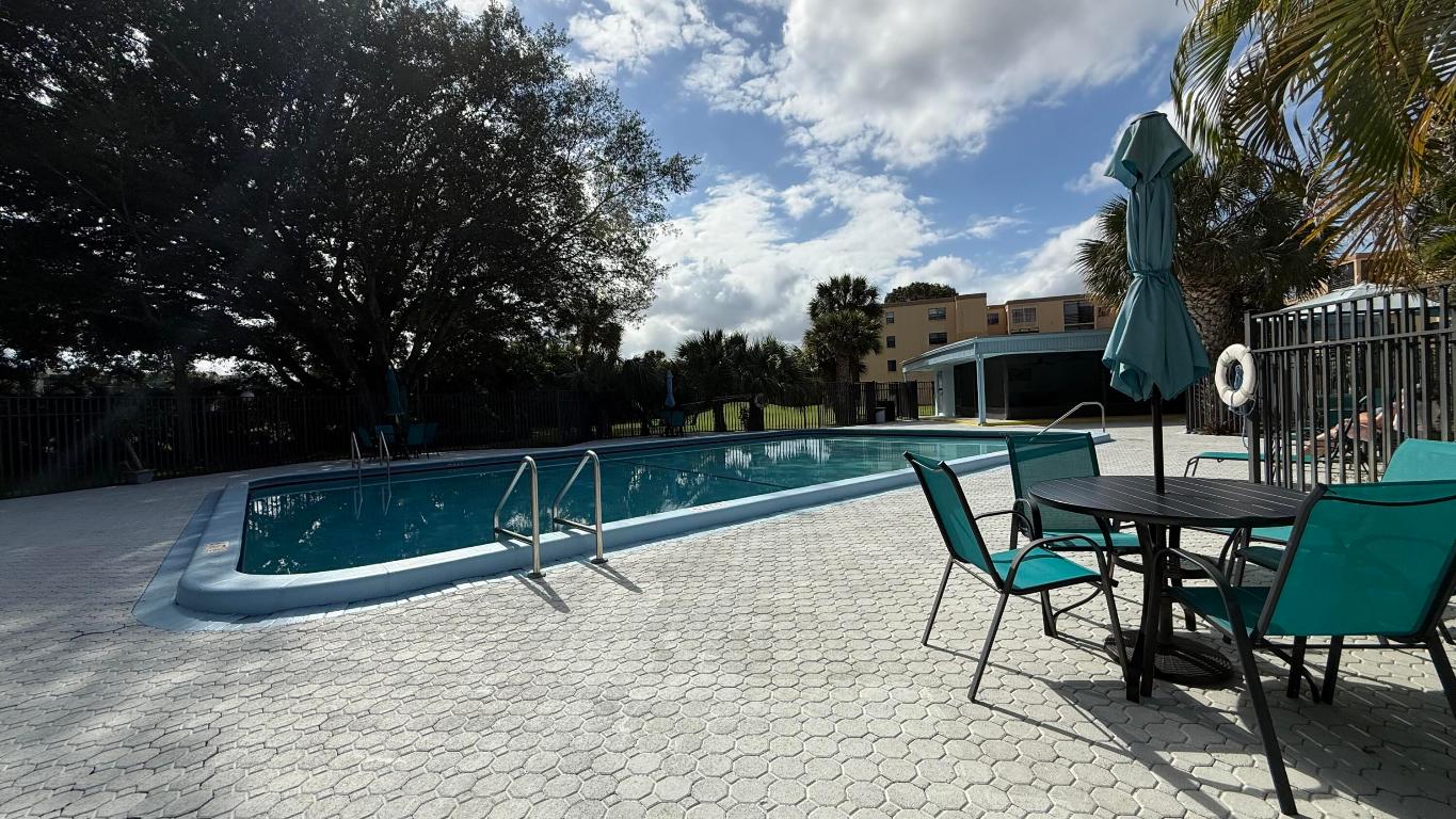 ISLE OF SANDALFOOT CONDO - Residential