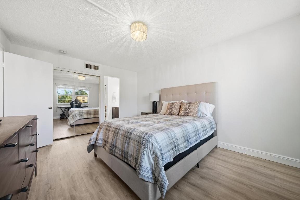 ISLE OF SANDALFOOT CONDO - Residential