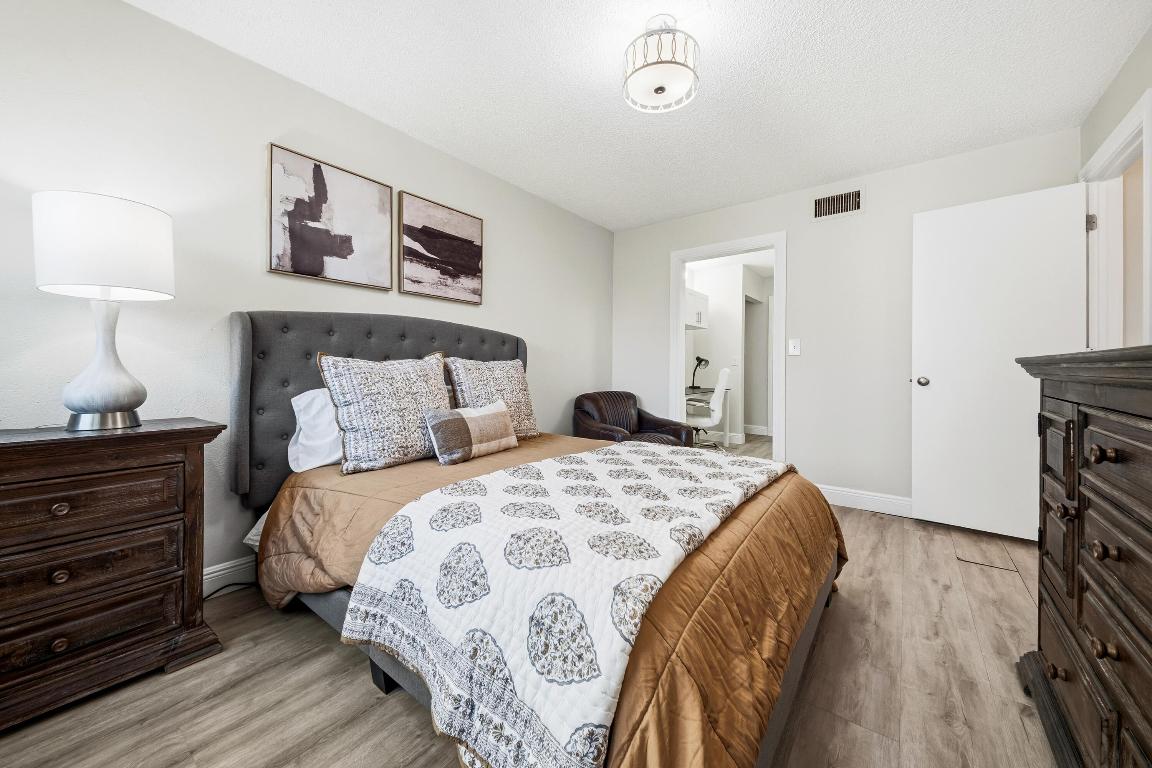 ISLE OF SANDALFOOT CONDO - Residential