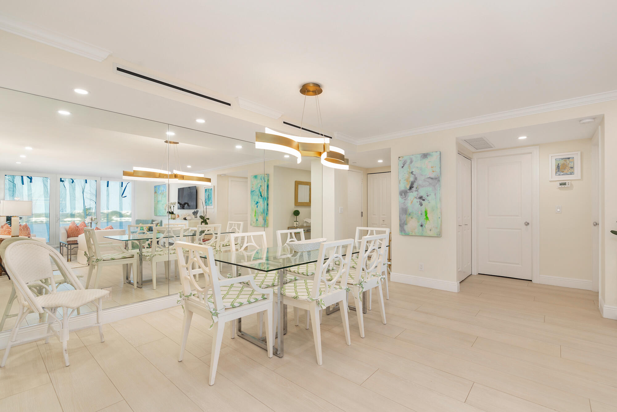 1801 S Flagler Drive 709, West Palm Beach, FL, 33401/$1,295,000 1 1801 S Flagler Drive 709