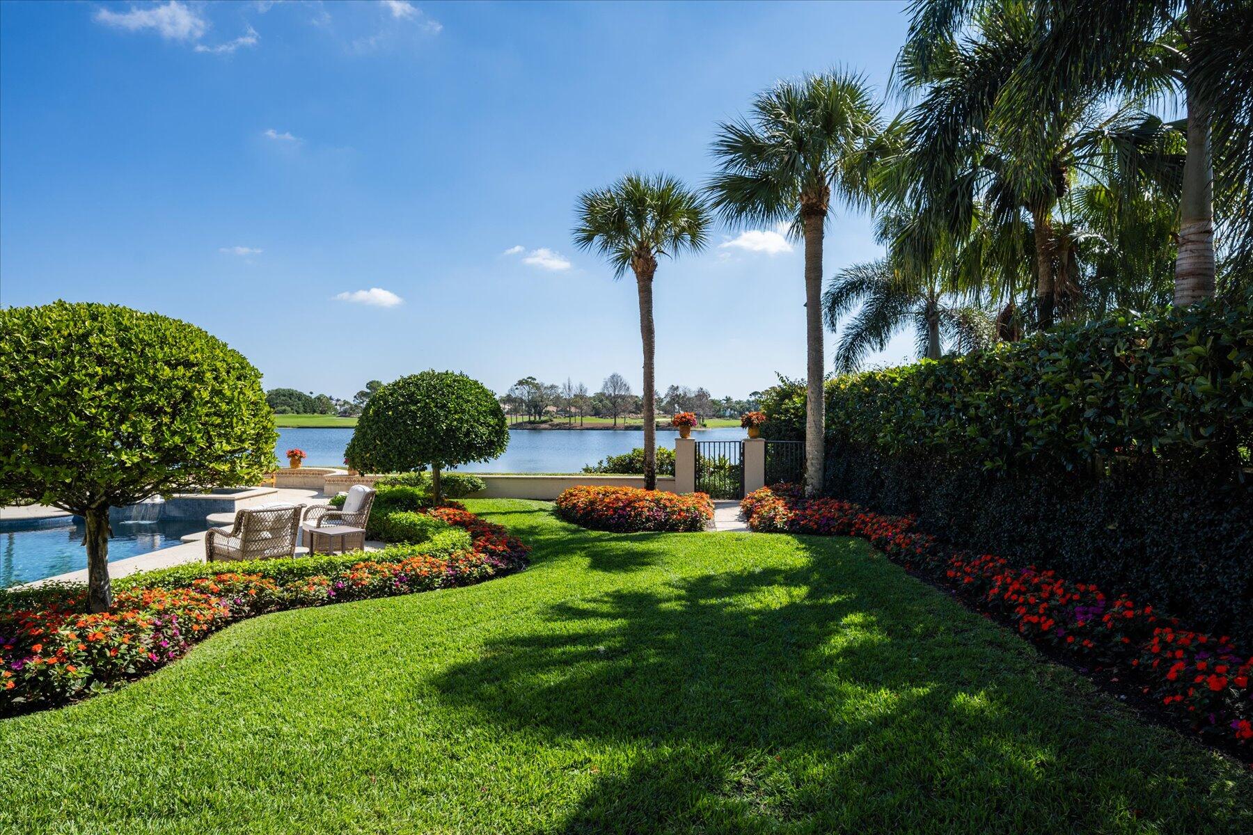 LOXAHATCHEE CLUB AT MAPLE - Residential