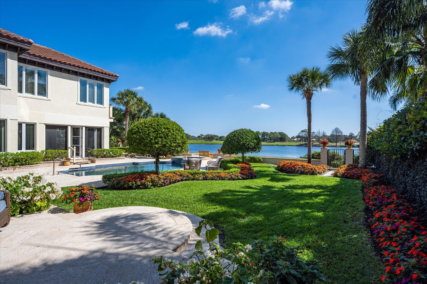 LOXAHATCHEE CLUB AT MAPLE - Residential