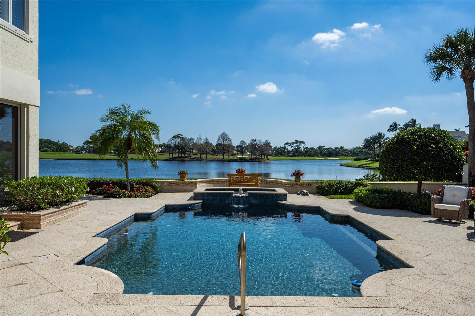 LOXAHATCHEE CLUB AT MAPLE - Residential