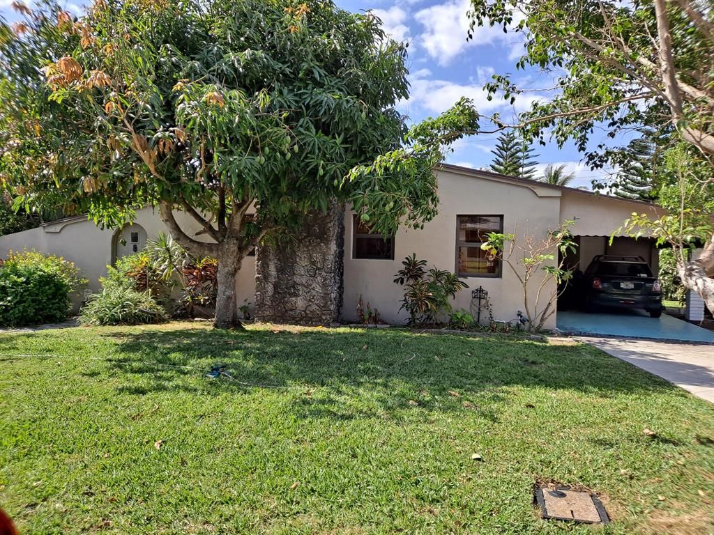 Photo of 4 Sailfish Lane, Ocean Ridge, FL 33435 (MLS # R10718342)