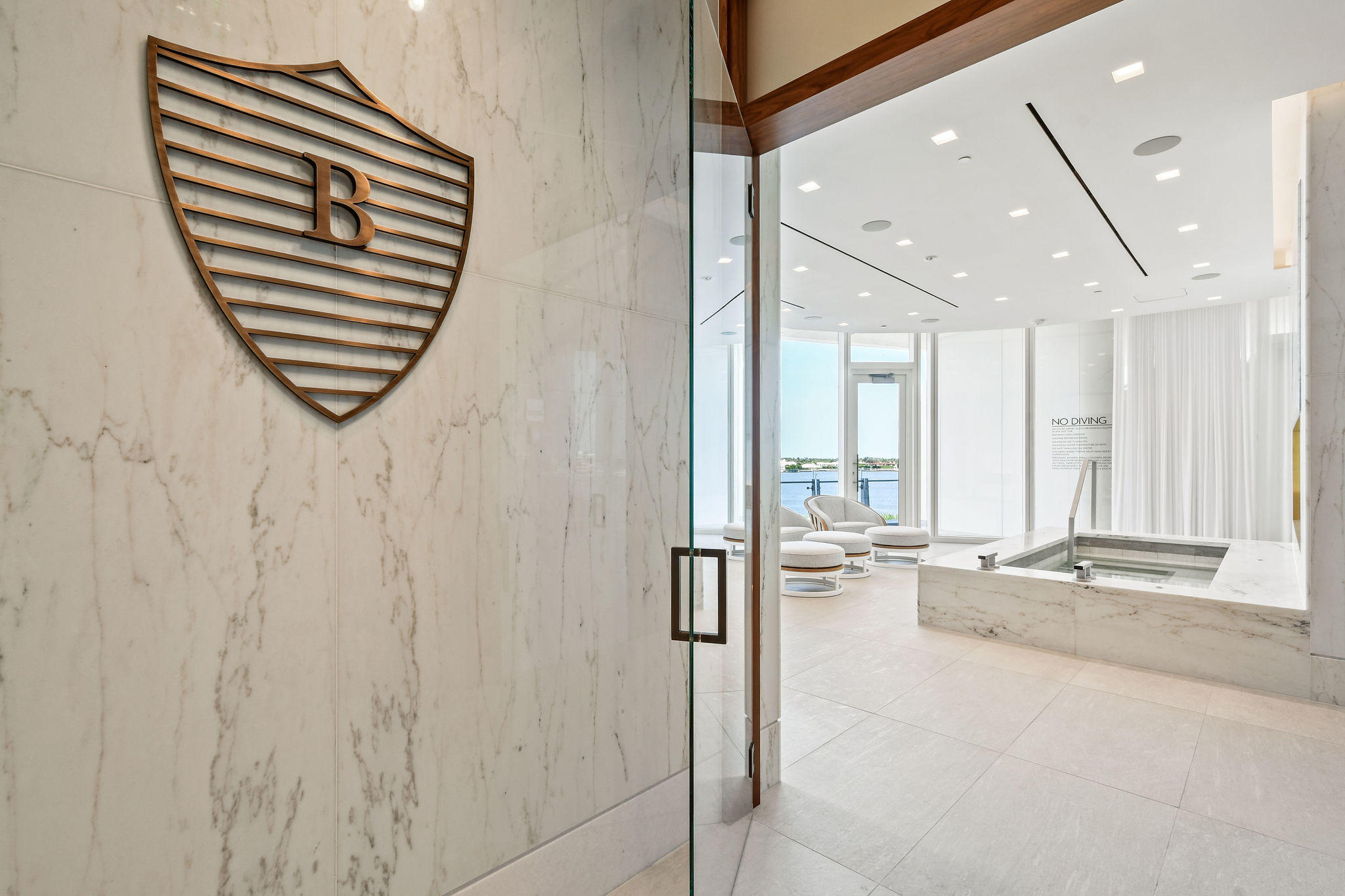 BRISTOL CONDO - Residential