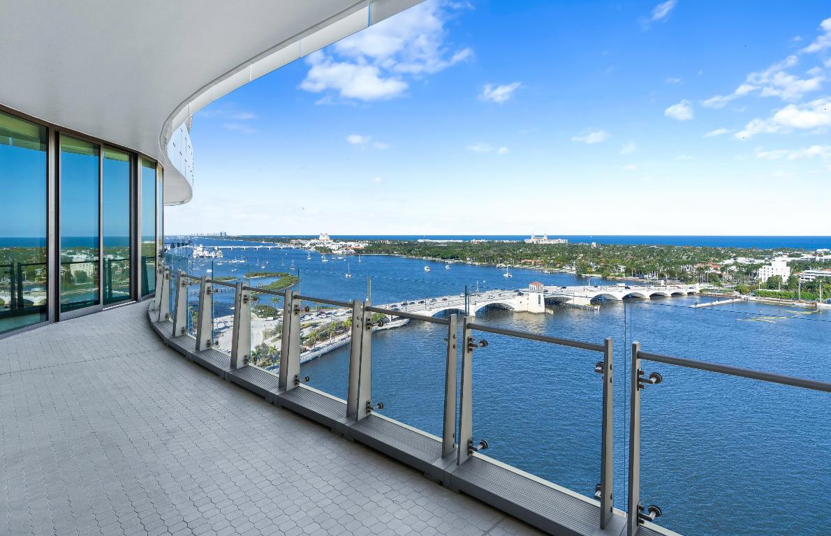 BRISTOL CONDO - Residential