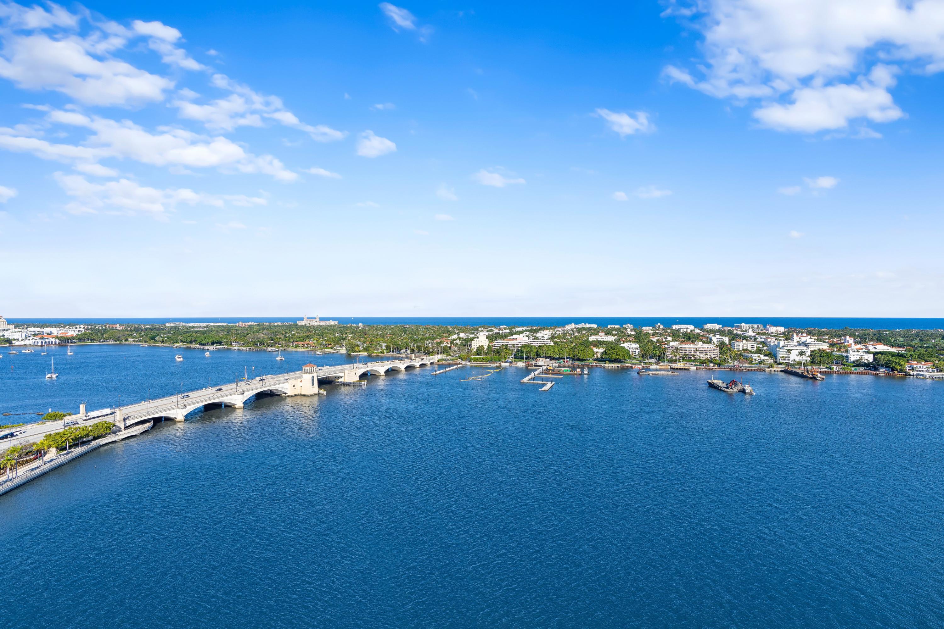 BRISTOL CONDO - Residential