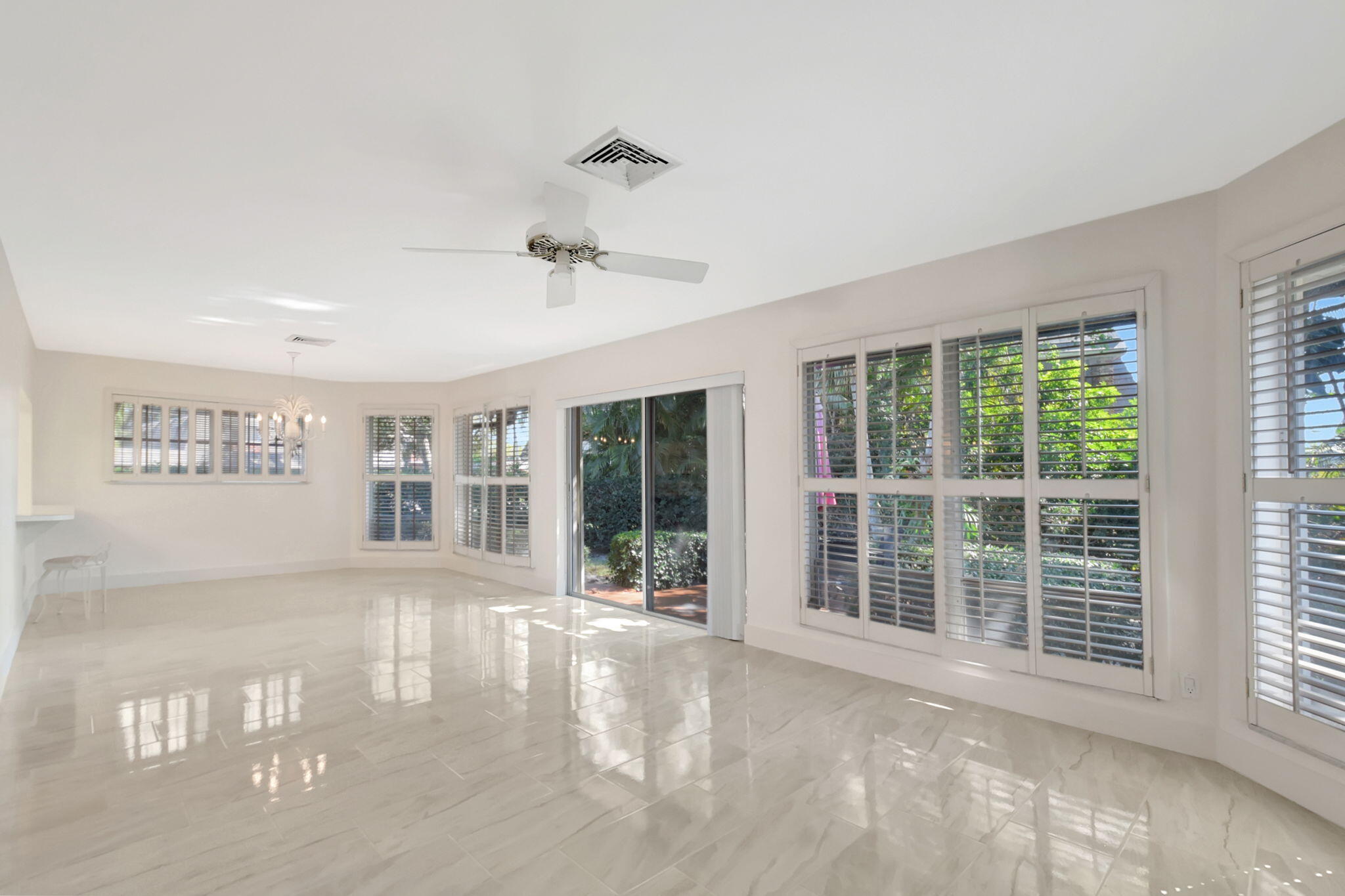 PINE VILLAS 9 - Residential