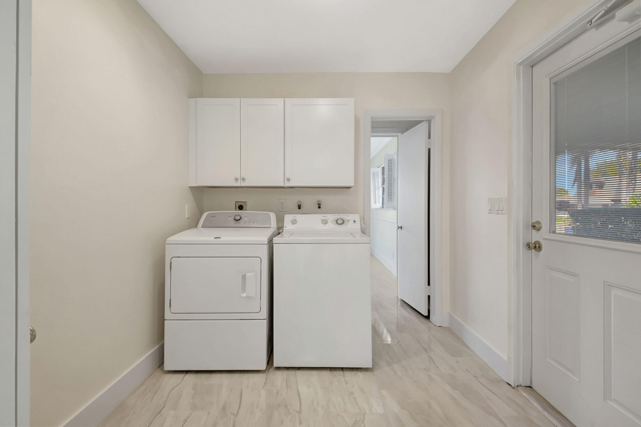 PINE VILLAS 9 - Residential