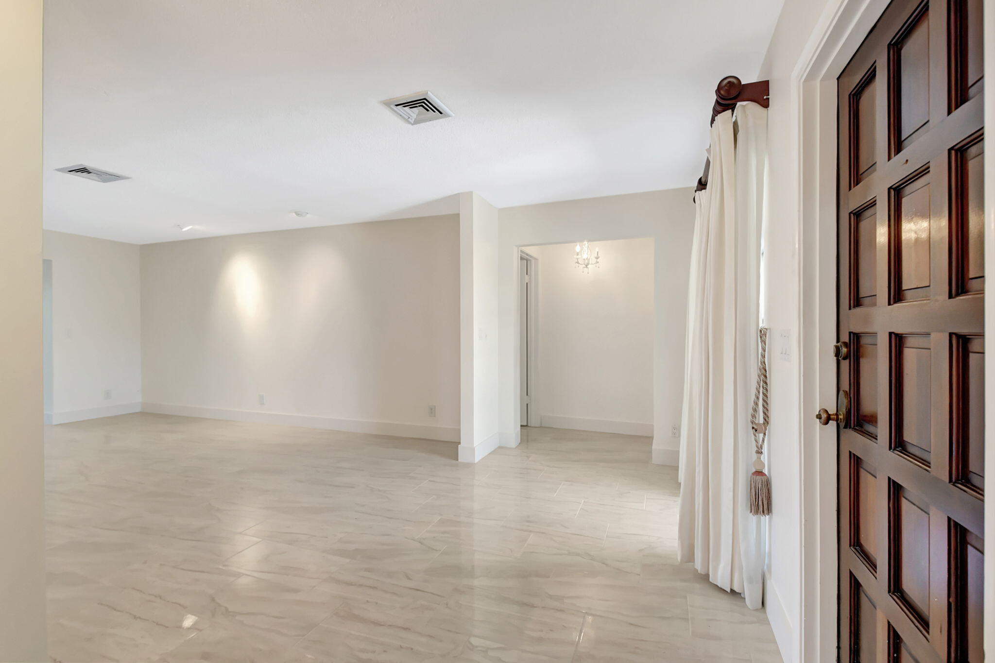 PINE VILLAS 9 - Residential