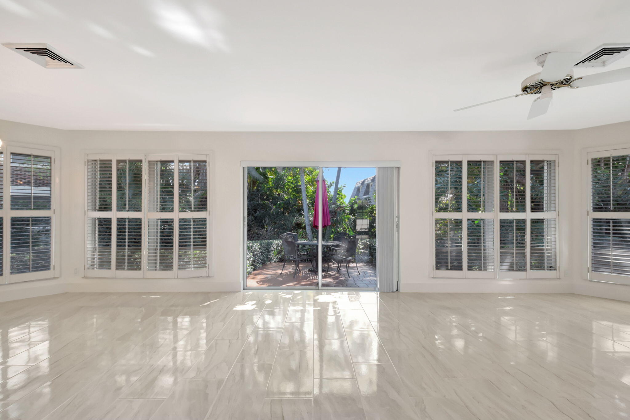 PINE VILLAS 9 - Residential