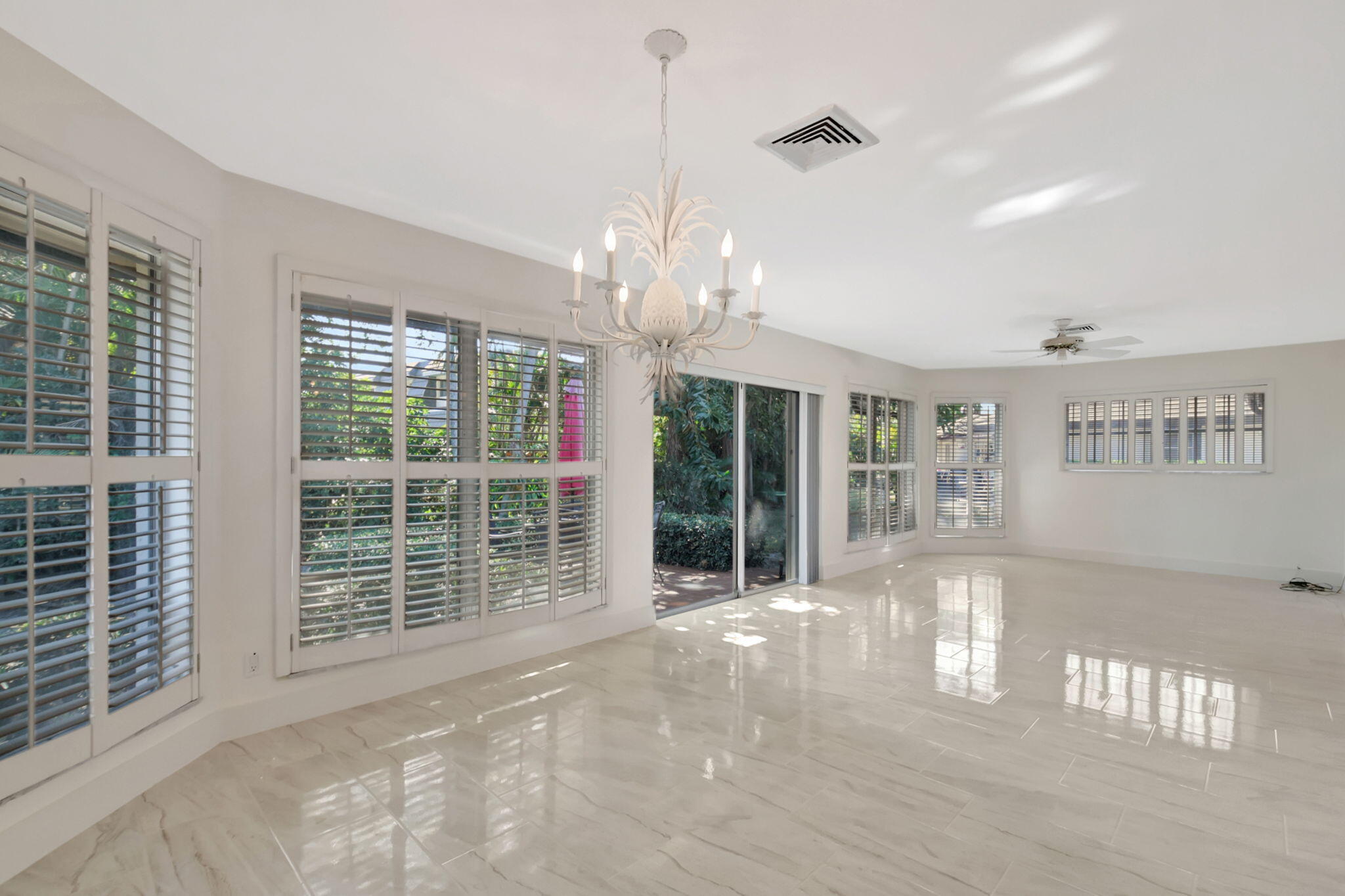 PINE VILLAS 9 - Residential