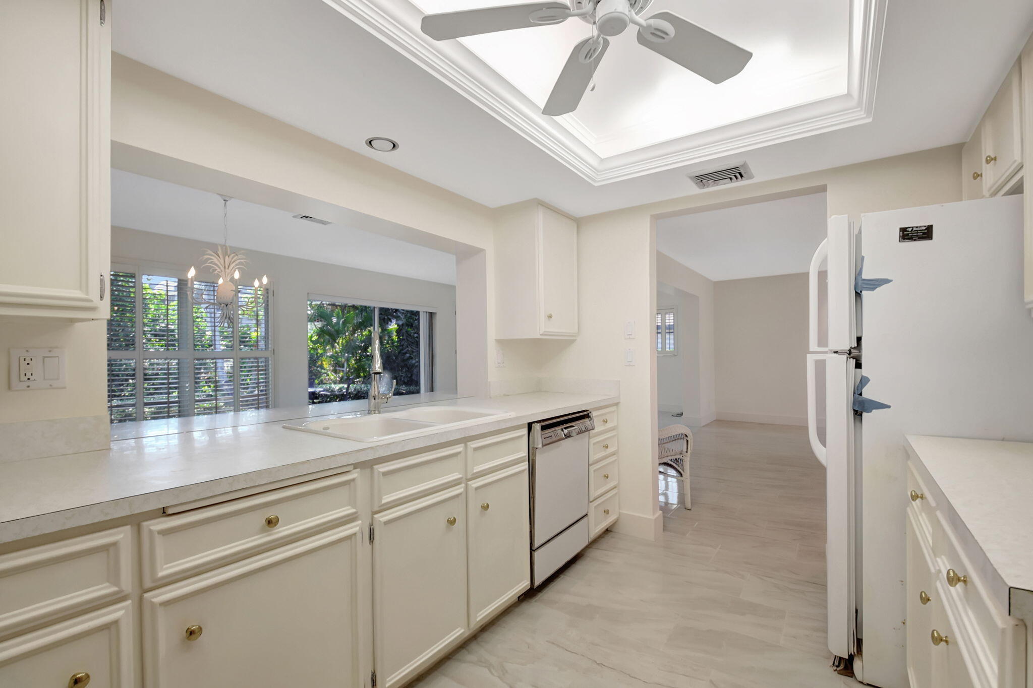 PINE VILLAS 9 - Residential