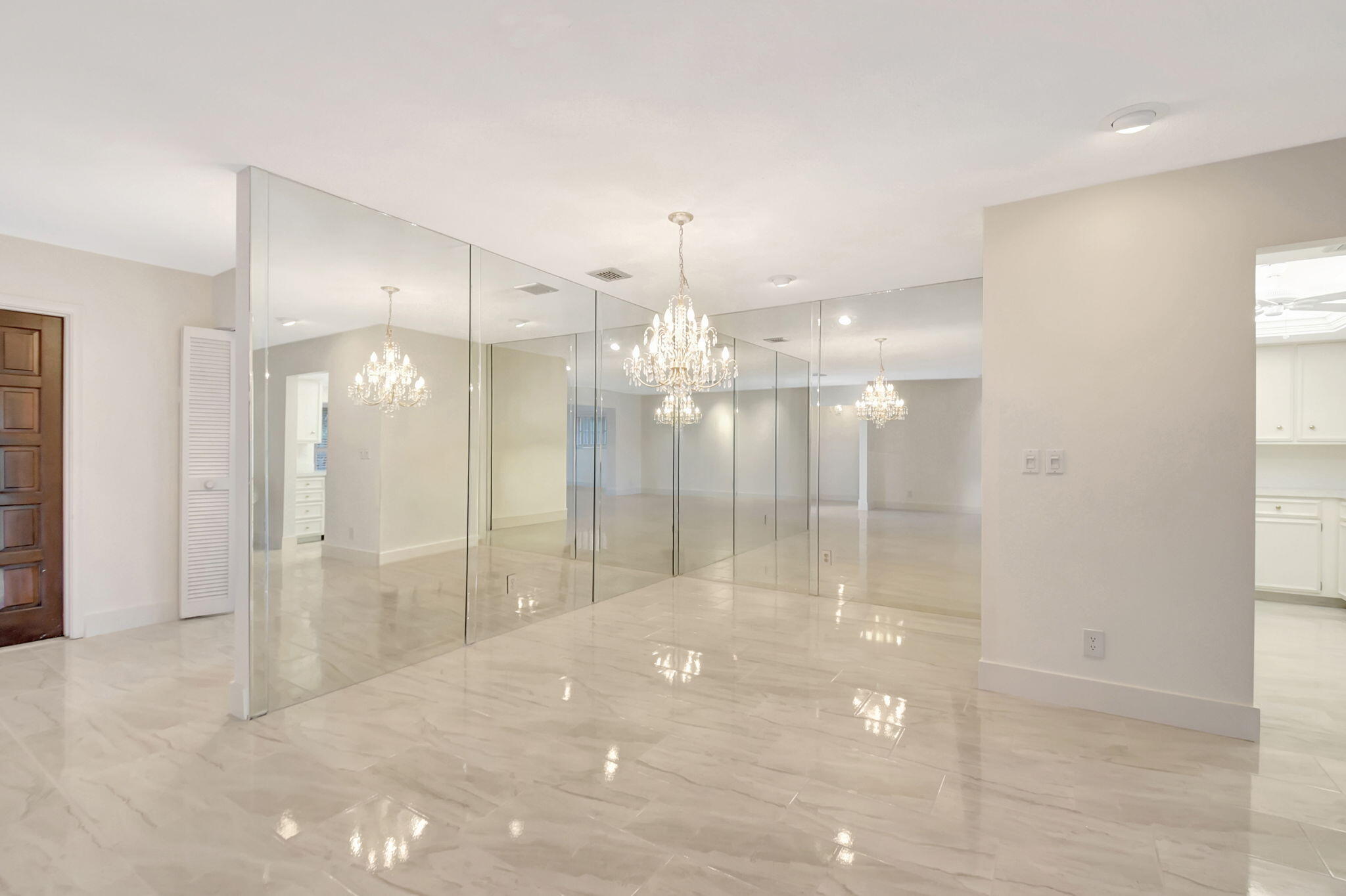 PINE VILLAS 9 - Residential