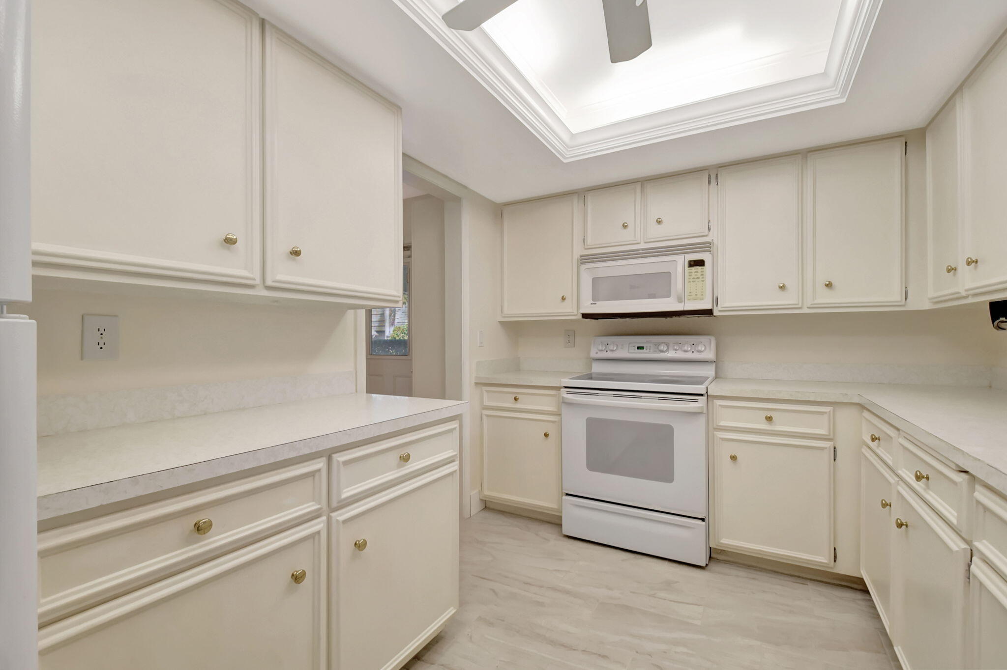 PINE VILLAS 9 - Residential