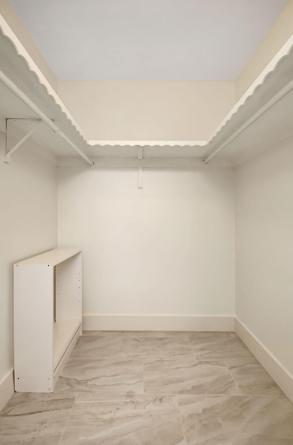 PINE VILLAS 9 - Residential