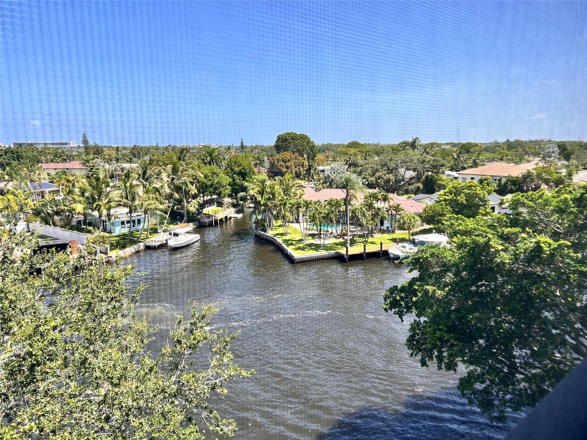 14 ROYAL PALM Way 605