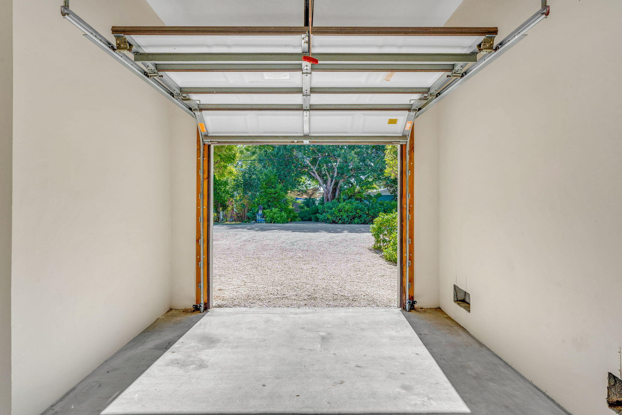 KEY LARGO BEACH - Residential