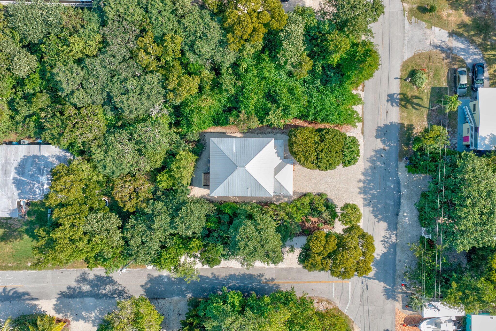 KEY LARGO BEACH - Residential