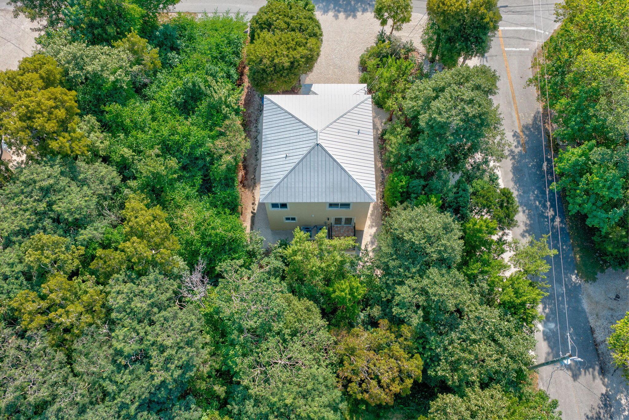 KEY LARGO BEACH - Residential