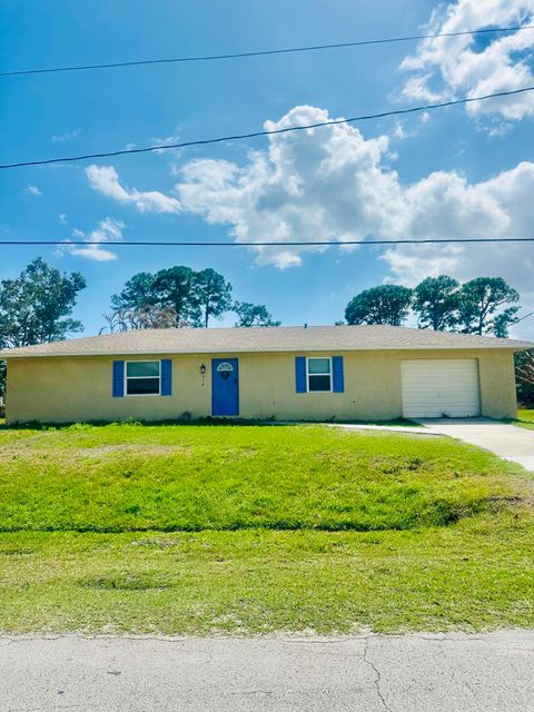 314 SE Evergreen Terrace Port St Lucie FL 34983