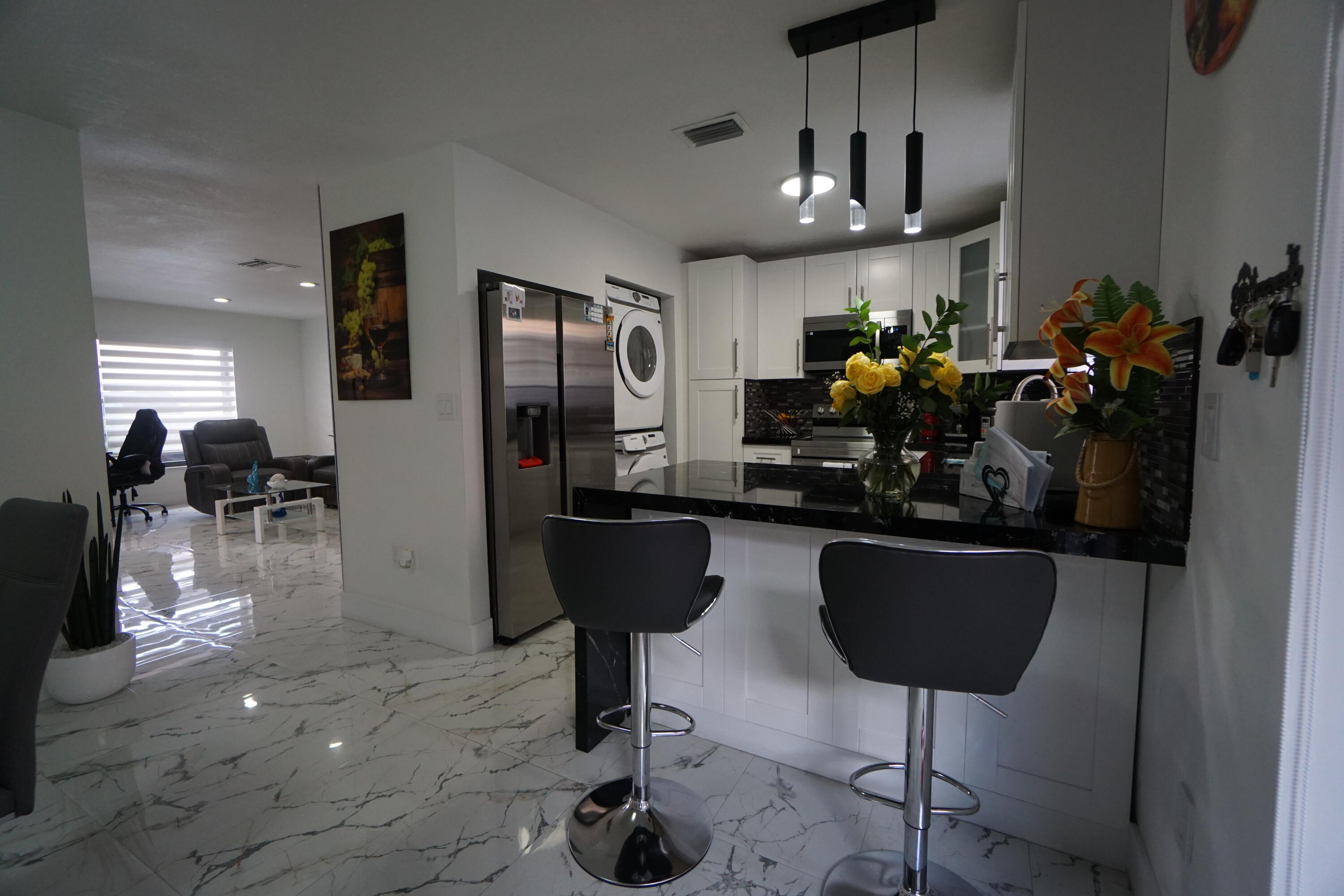 HIALEAH CLUB CONDO - Residential