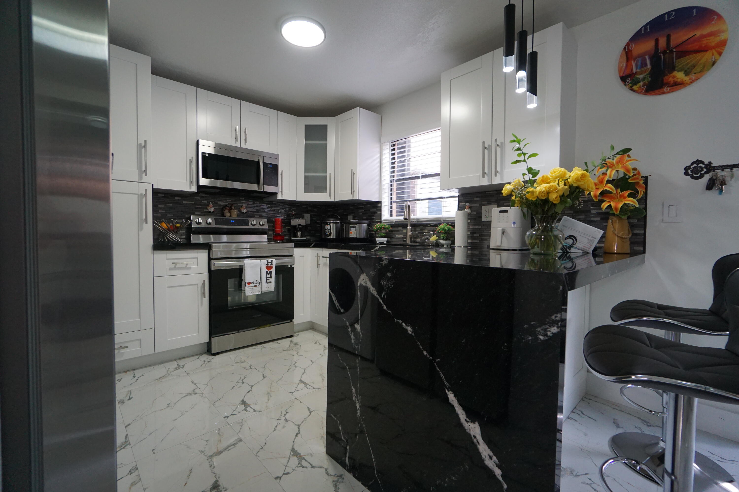 HIALEAH CLUB CONDO - Residential