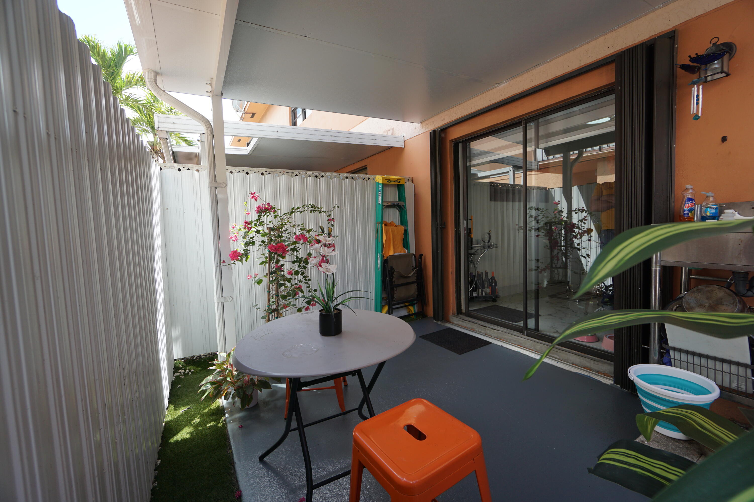 HIALEAH CLUB CONDO - Residential