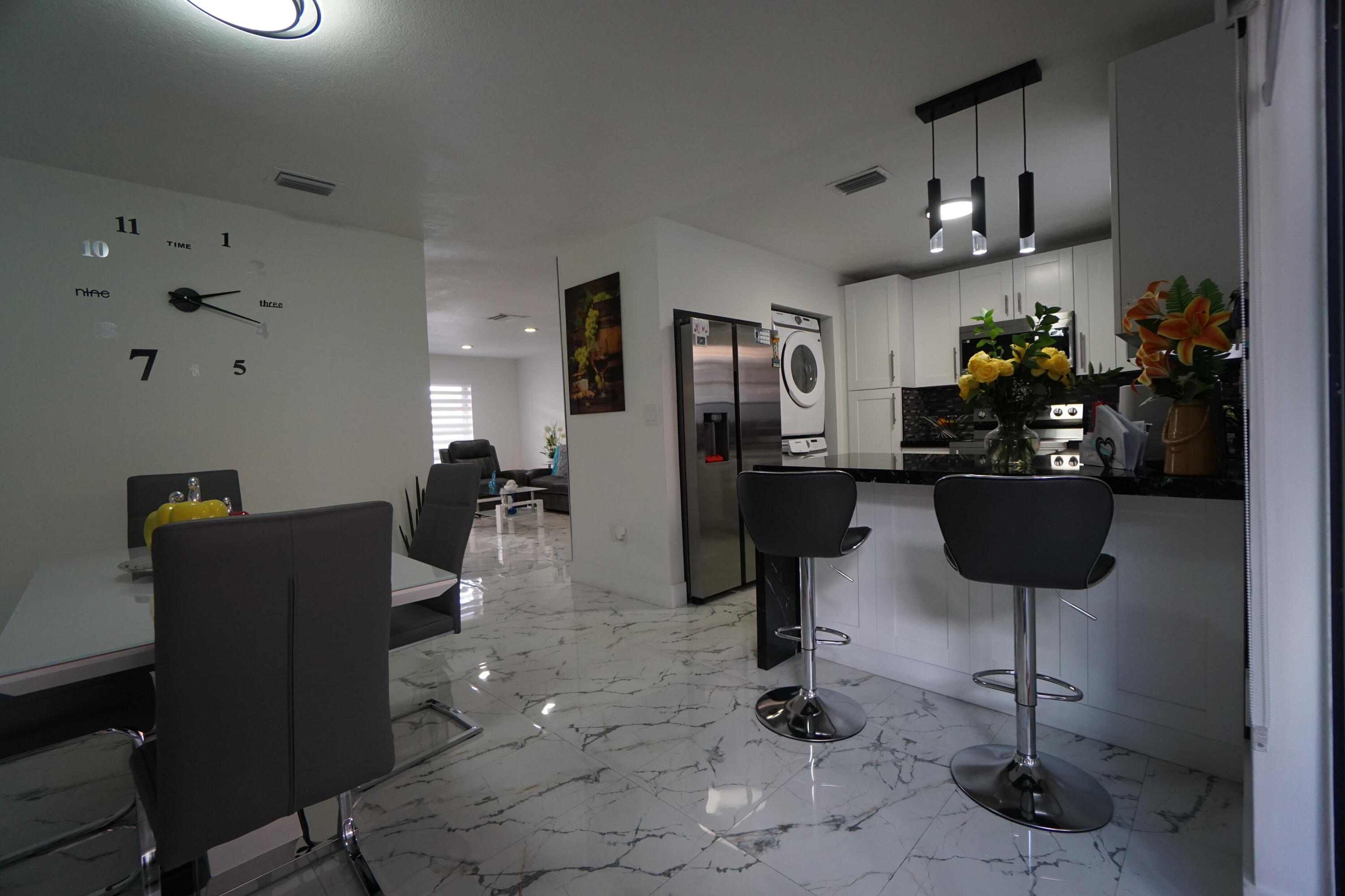 HIALEAH CLUB CONDO - Residential