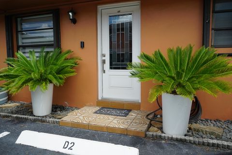 Miami-Dade County Townhomes and Villas for sale 4 1765 W 41st Street Unit 2d Hialeah FL 33012