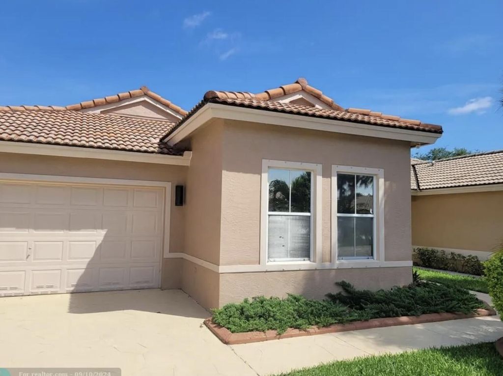 Photo of 20869 NW 17th Street, Pembroke Pines, FL 33029 (MLS # B26021326)