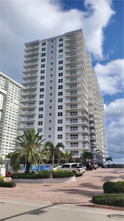 3850 Galt Ocean Drive 1008