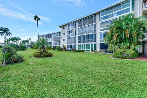 A home in Lake Worth