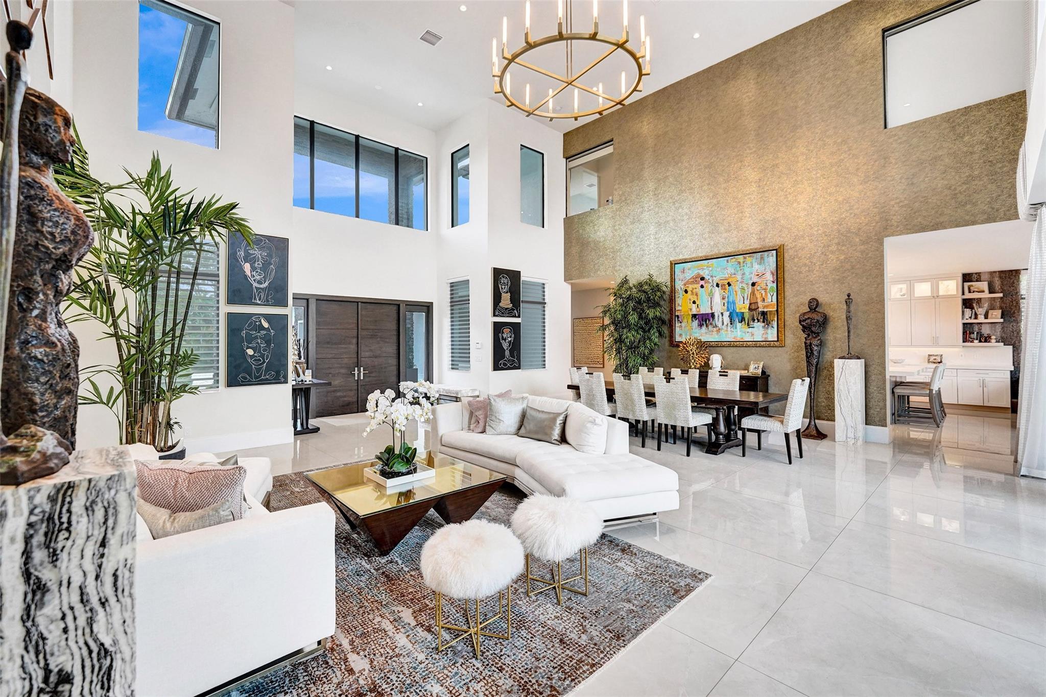 Paragon Estates - Residential Lease